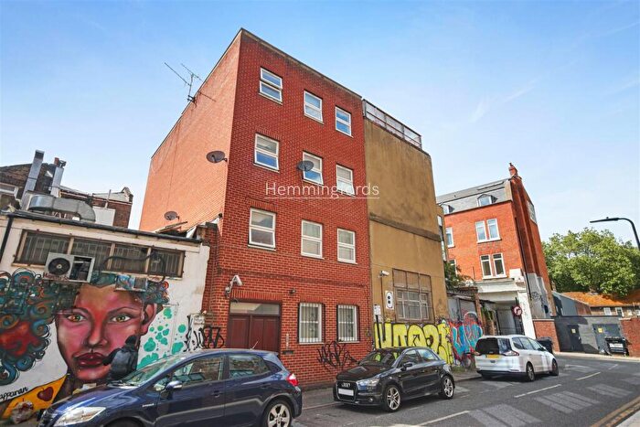 2 Bedroom Apartment To Rent In Nazrul Street, London, E2