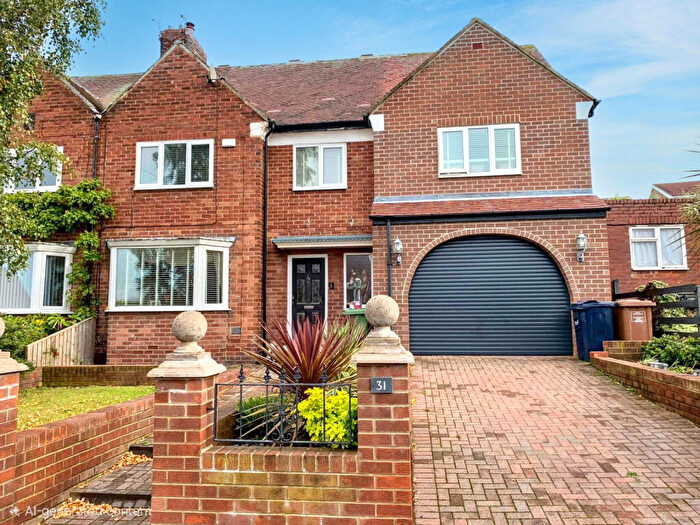 4 Bedroom Semi-Detached House For Sale In Maple Avenue, Sunderland, Tyne And Wear, SR3