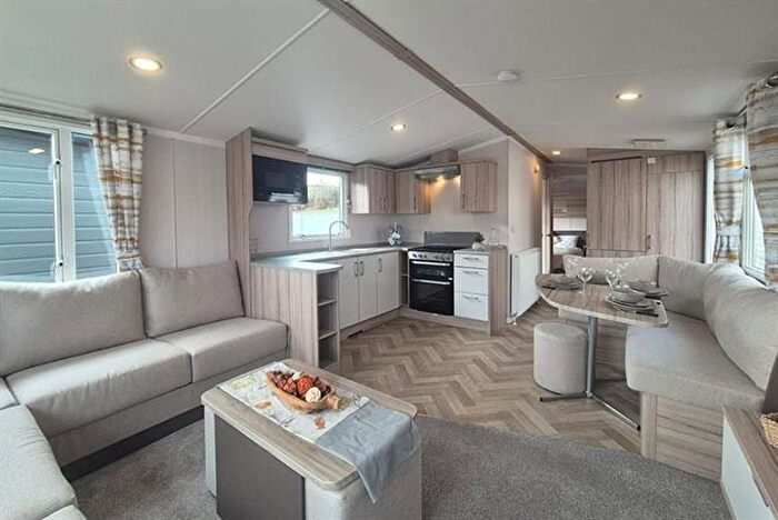 2 Bedroom Park Home For Sale In Newquay, TR8