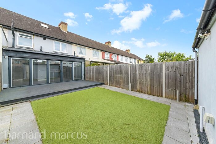 3 Bedroom Terraced House To Rent In Carlingford Gardens, Mitcham, CR4