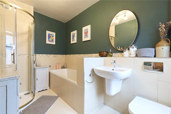 3 Bedroom Terraced House For Sale In Mawson Road, Cambridge, CB1