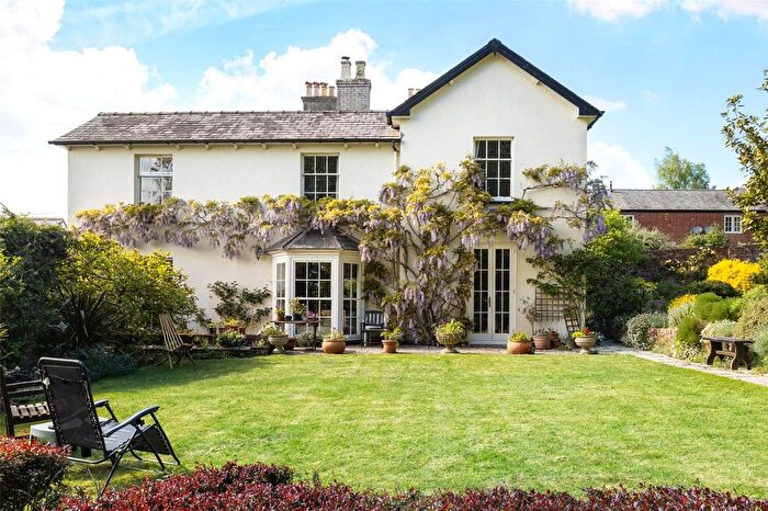 5 Bedroom Link Detached House For Sale In Edward Street, Blandford Forum, Dorset, DT11