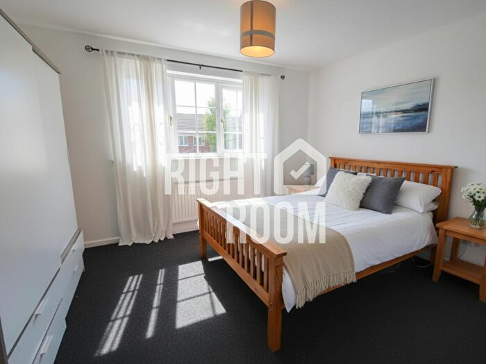 1 Bedroom Flat To Rent In Bed Flat, Court Royal Mews, Southampton, SO15