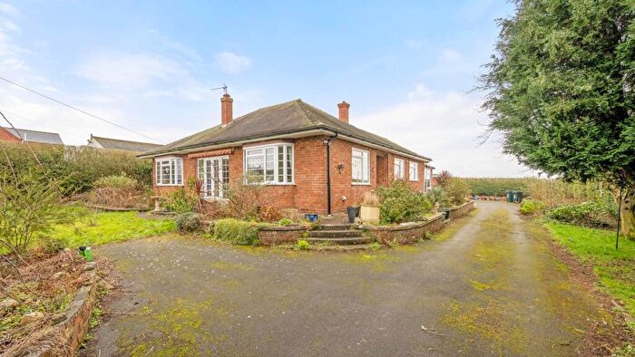 3 Bedroom Detached Bungalow For Sale In Main Road, Toynton All Saints, PE23