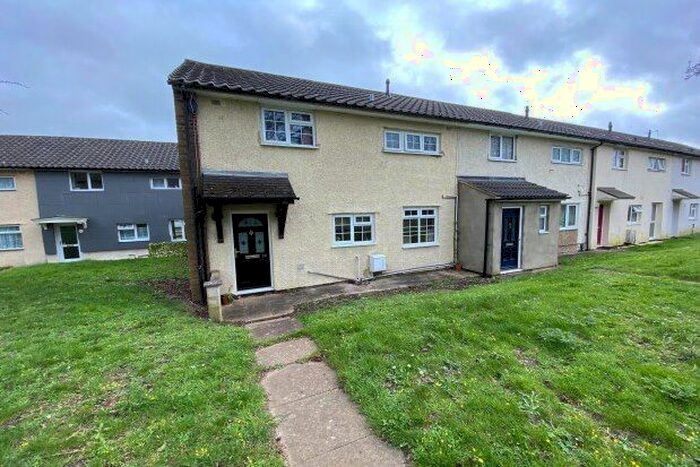 3 Bedroom Property To Rent In Bronte Paths, Stevenage, SG2