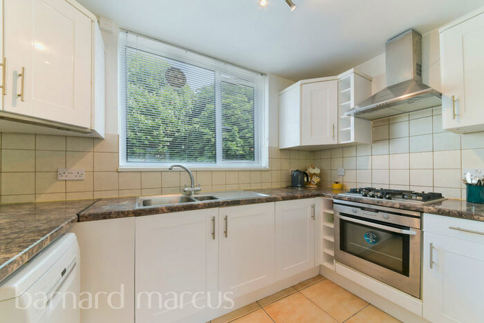 1 Bedroom Flat To Rent In Ashley Crescent, London, SW11