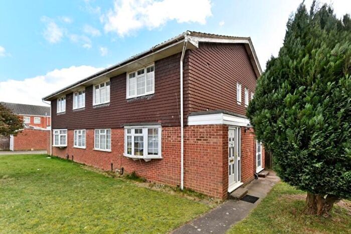 2 Bedroom Maisonette To Rent In Maidenhead, SL6
