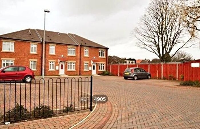 2 Bedroom Flat To Rent In Penshurst Mews, Hessle, HU13