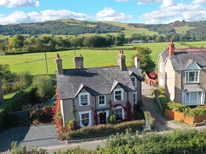 5 Bedroom Detached House For Sale In Llandrillo, Corwen, LL21