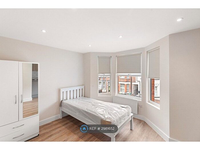Studio To Rent In Reginald St, Luton, LU2