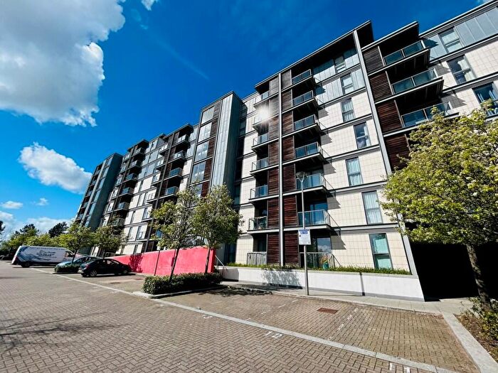 1 Bedroom Apartment To Rent In Jade House, Vizion, MK9