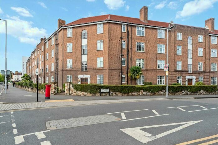 2 Bedroom Apartment To Rent In London Road, Kingston Upon Thames, KT2