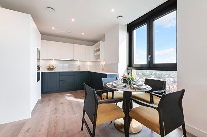 2 Bedroom Flat To Rent In Menara Point, Twelve Trees Park, London, E16