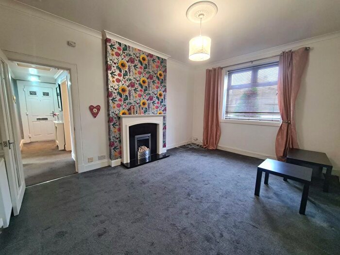 2 Bedroom Flat To Rent In Sighthill Drive, Edinburgh, EH11
