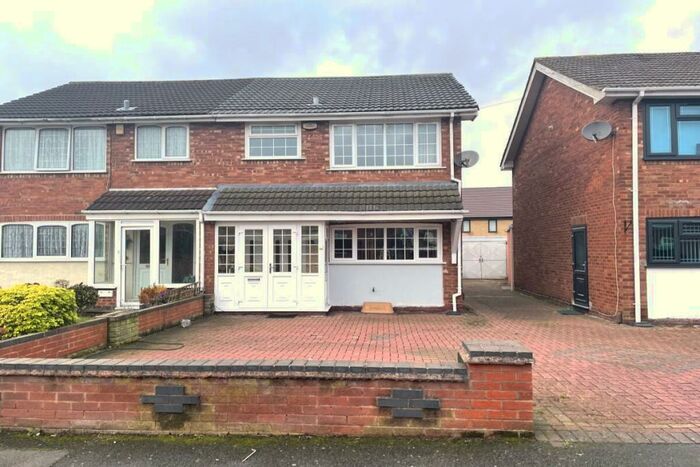 3 Bedroom Semi-Detached House To Rent In Mears Drive, Stechford, Birmingham, B33