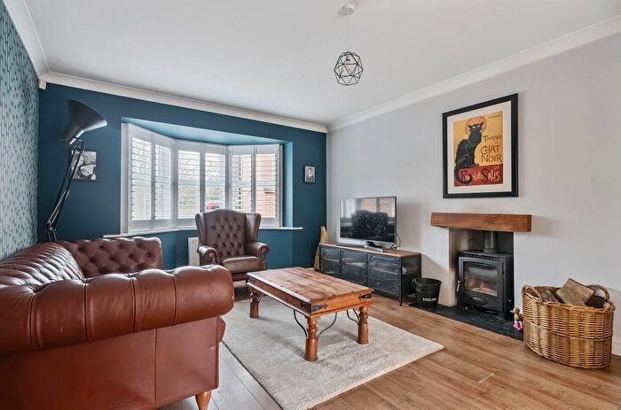 4 Bedroom Detached House For Sale In Main Road, Otterbourne, Winchester, SO21