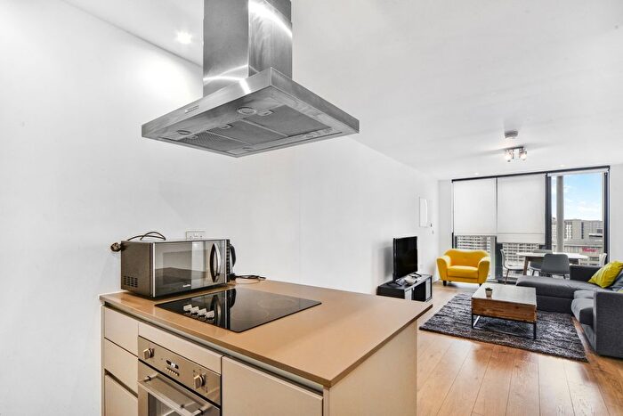 1 Bedroom Flat To Rent In Great Eastern Road, London, E15