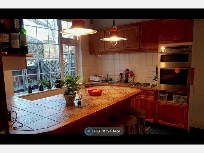 1 Bedroom Flat To Rent In Carterknowle Road, Sheffield, S7