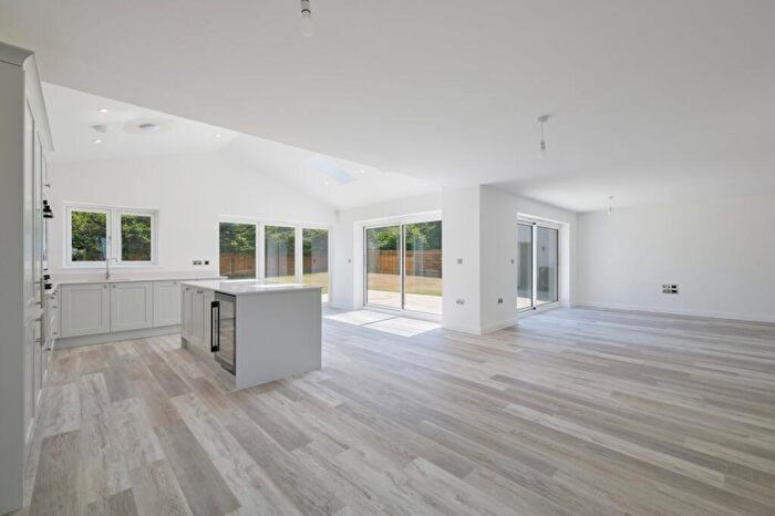 4 Bedroom Detached House For Sale In Summerfield Close, Staple, Canterbury, Kent, CT3