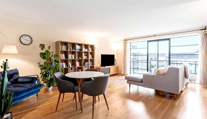 2 Bedroom Apartment For Sale In New Wharf Road, London, N1