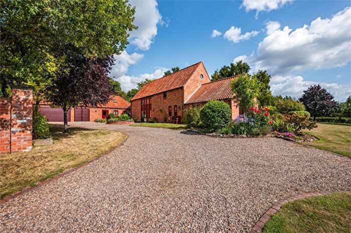 4 Bedroom Barn Conversion For Sale In Kersall, Newark, Nottinghamshire, NG22