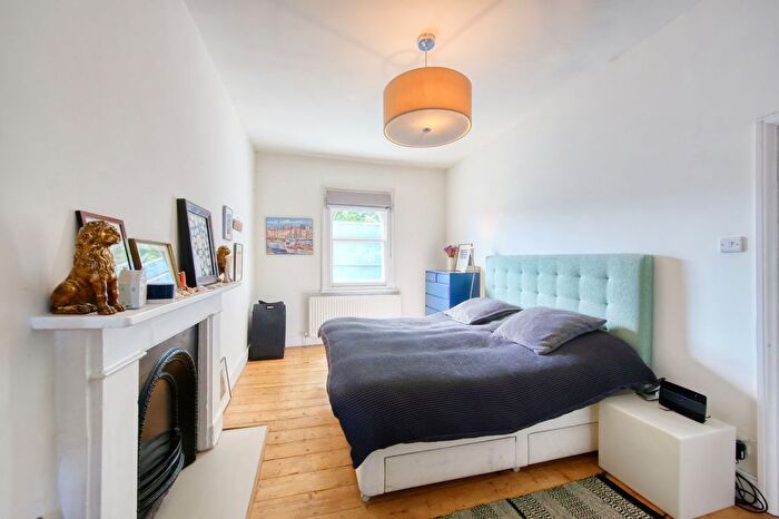 1 Bedroom Flat To Rent In Netherwood Road, London, W14