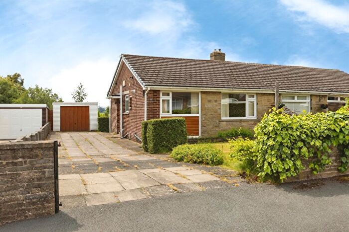 2 Bedroom Semi-Detached House For Sale In St. Abbs Walk, Bradford, BD6