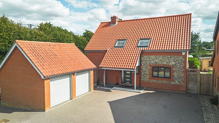 4 Bedroom Detached House For Sale In The Street, Hepworth, Diss, IP22