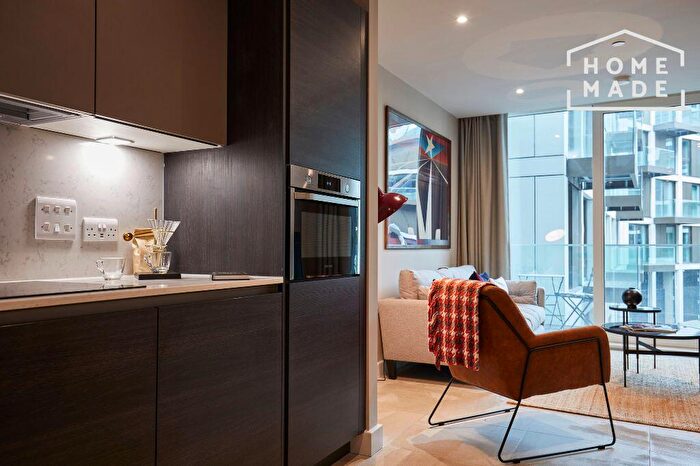 Flat To Rent In Angel Gardens, M4