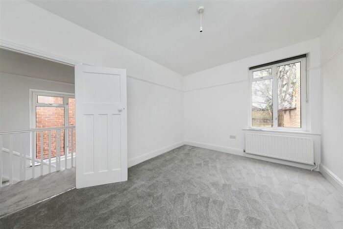 1 Bedroom Maisonette To Rent In Staines Road, Twickenham, TW2