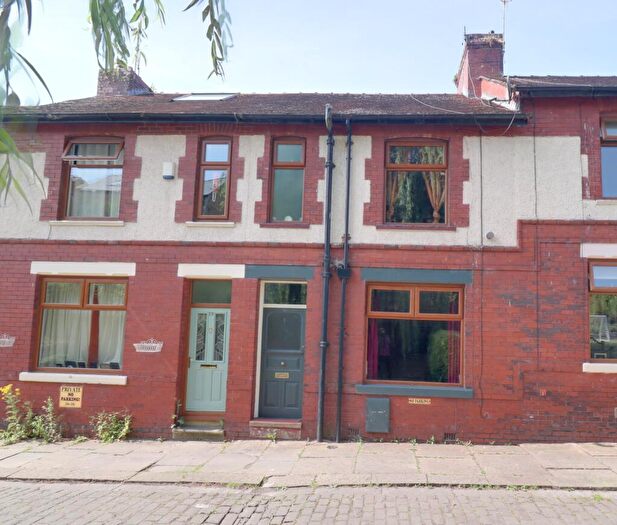 3 Bedroom Terraced House For Sale In Mons Road, Todmorden, OL14