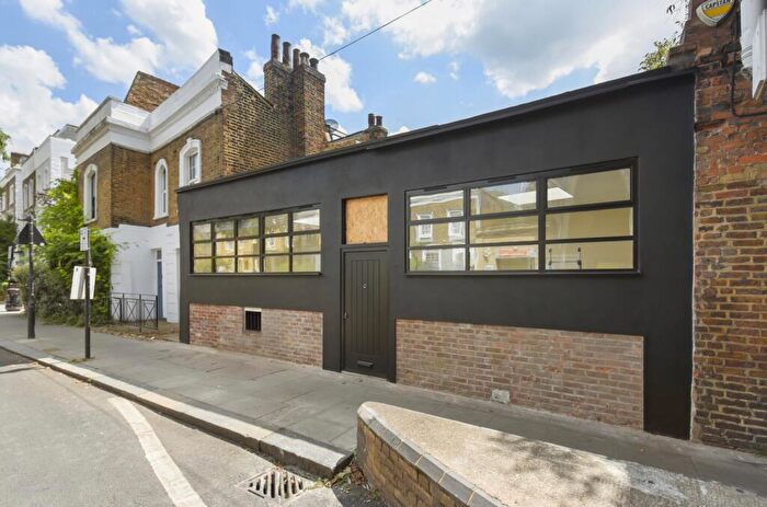 1 Bedroom House To Rent In Prince Of Wales Road, Kentish Town, NW5