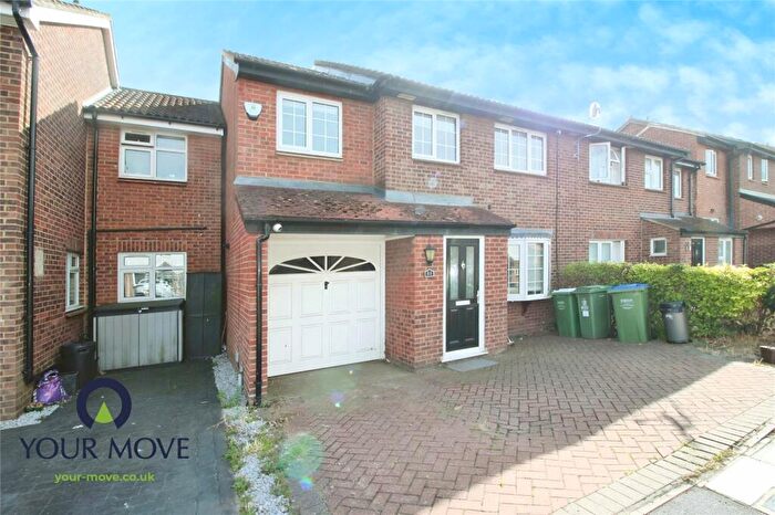 4 Bedroom Semi-Detached House To Rent In Ashurst Close, Crayford, Dartford, DA1