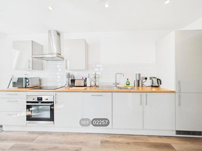 2 Bedroom Apartment To Rent In George House, George Street, HU1