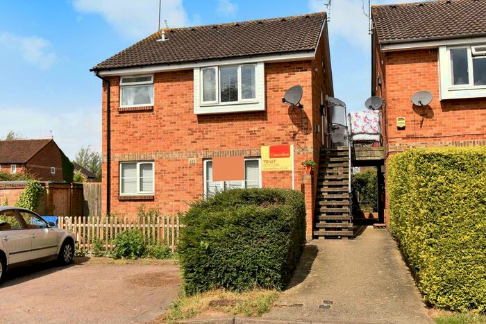 1 Bedroom Maisonette To Rent In Slough, Berkshire, SL1