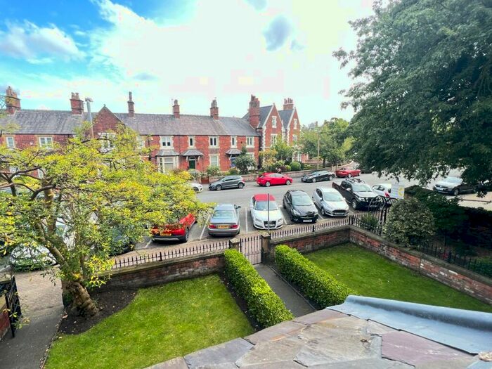 2 Bedroom Flat To Rent In Flat D, A Hastings Place, FY8