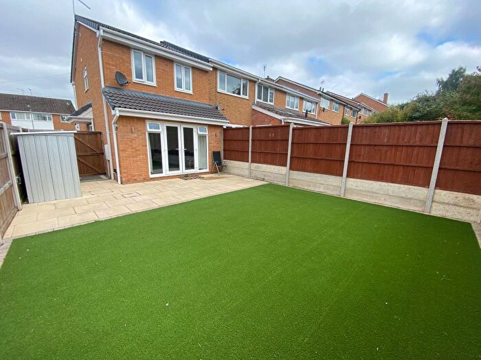 2 Bedroom Property To Rent In Winds Point, Hagley, Stourbridge, DY9