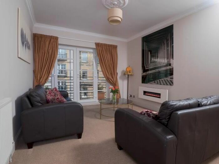 2 Bedroom Flat To Rent In Blackwood Crescent, Edinburgh, EH9