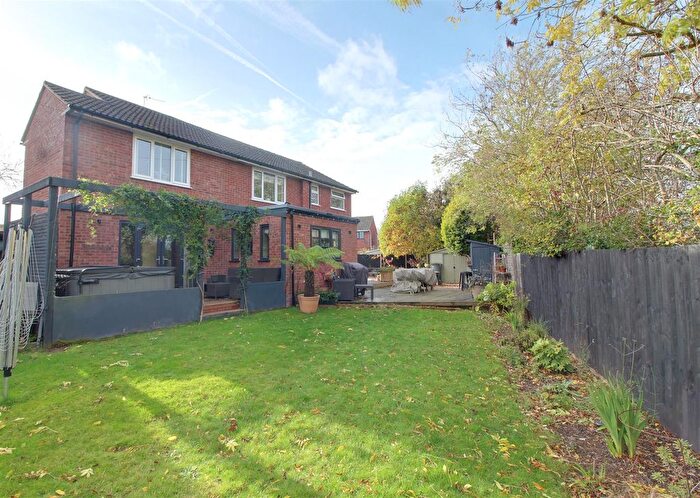 4 Bedroom Detached House For Sale In Glebe Close, Newent, GL18
