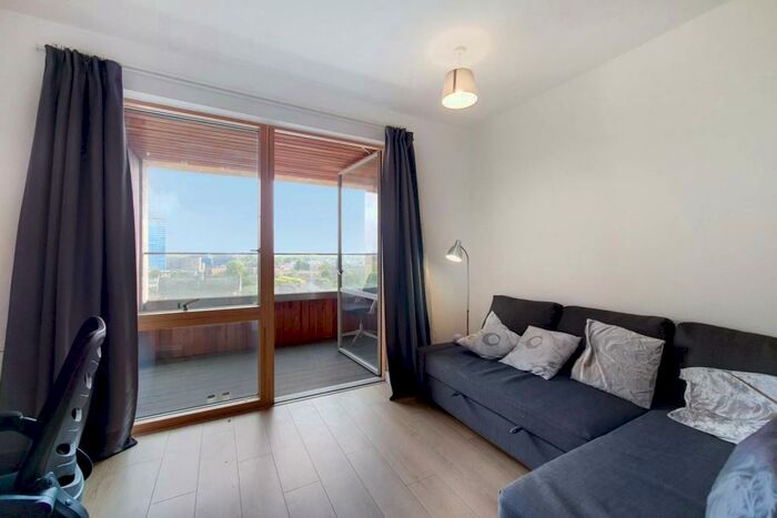 1 Bedroom Flat To Rent In Sherrington Court, Canning Town, E16