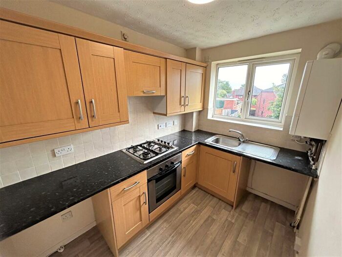 1 Bedroom Maisonette To Rent In Throne Road, Rowley Regis, West Midlands, B65
