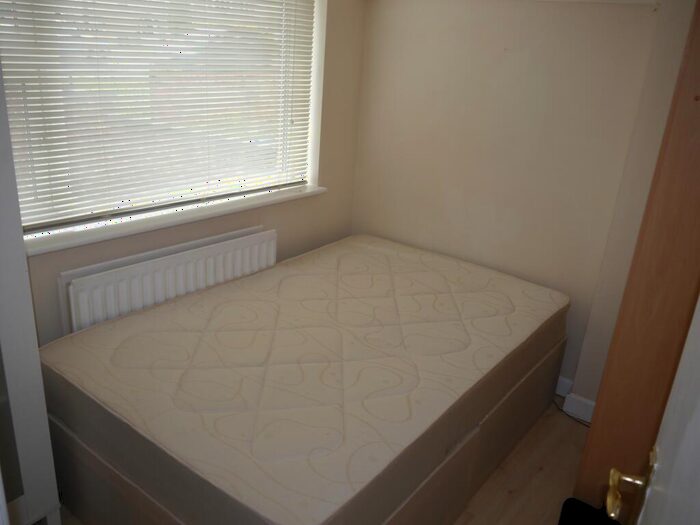 1 Bedroom Flat To Rent In Marsh Lane, Oxford, OX3