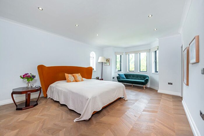 5 Bedroom Detached House To Rent In Hermitage Lane, Hampstead, NW2