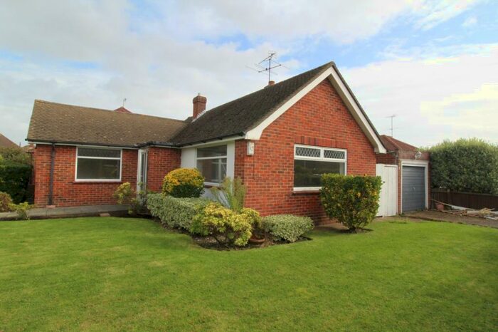 2 Bedroom Detached Bungalow To Rent In Stopham Close, Worthing, BN14