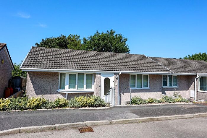 2 Bedroom Bungalow For Sale In Fortescue Close, Foxhole, St Austell, PL26