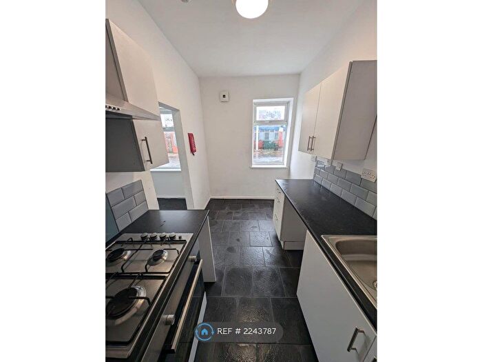 2 Bedroom Flat To Rent In Poulton Road, Wallasey, CH44