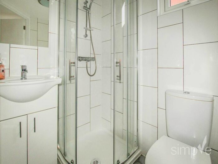 Studio To Rent In Mendip Close, Harlington, Middlesex UB3