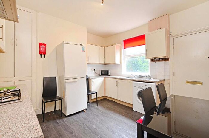 3 Bedroom House To Rent In Edmund Road, Sheffield, S2