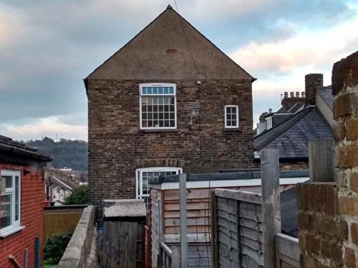 2 Bedroom Cottage To Rent In Chapel Cottage, Tower Street, Dover, CT17
