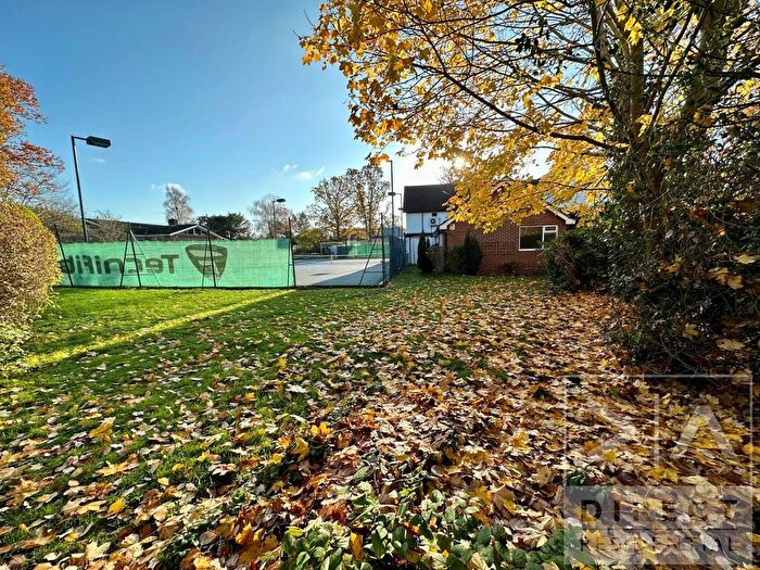 2 Bedroom Bungalow To Rent In Skinners Lane, Ashtead, KT21